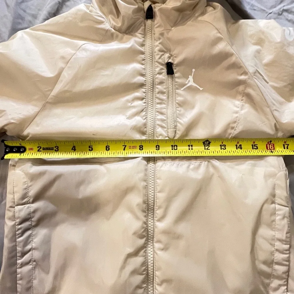 Jordan Kids Beige Full Zip‎ Hooded Fleece Lined Puffer Jacket Size S 8-10Y